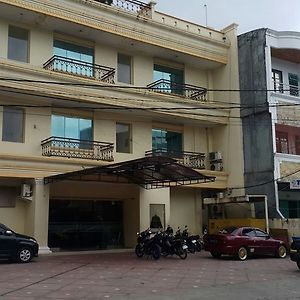 Hotel Harapan